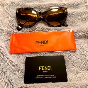 Fendi sunglasses (gafas de sol de mujer )